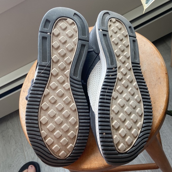 Everlane Tread Sneakers - Picture 4 of 7